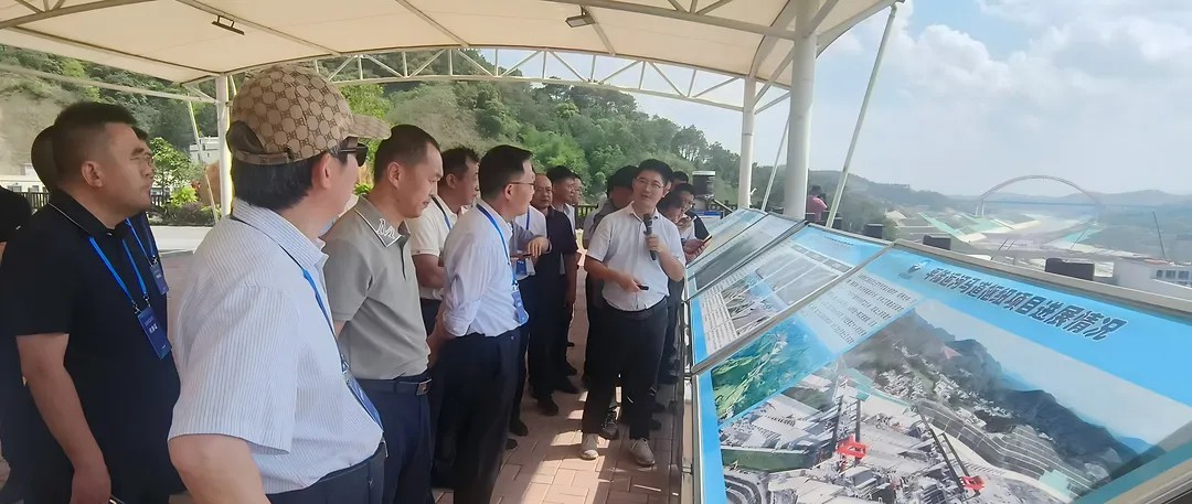 中国水运建设行业协会航道分会平陆运河建设管理现场交流活动在广西钦州成功举办3.jpg