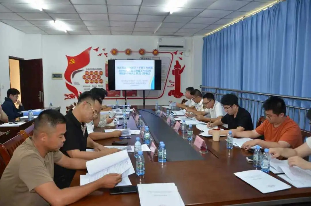 西江航运干线南宁（牛湾）至贵港3000吨级航道工程首个标段及部分单位工程通过交工验收.jpg